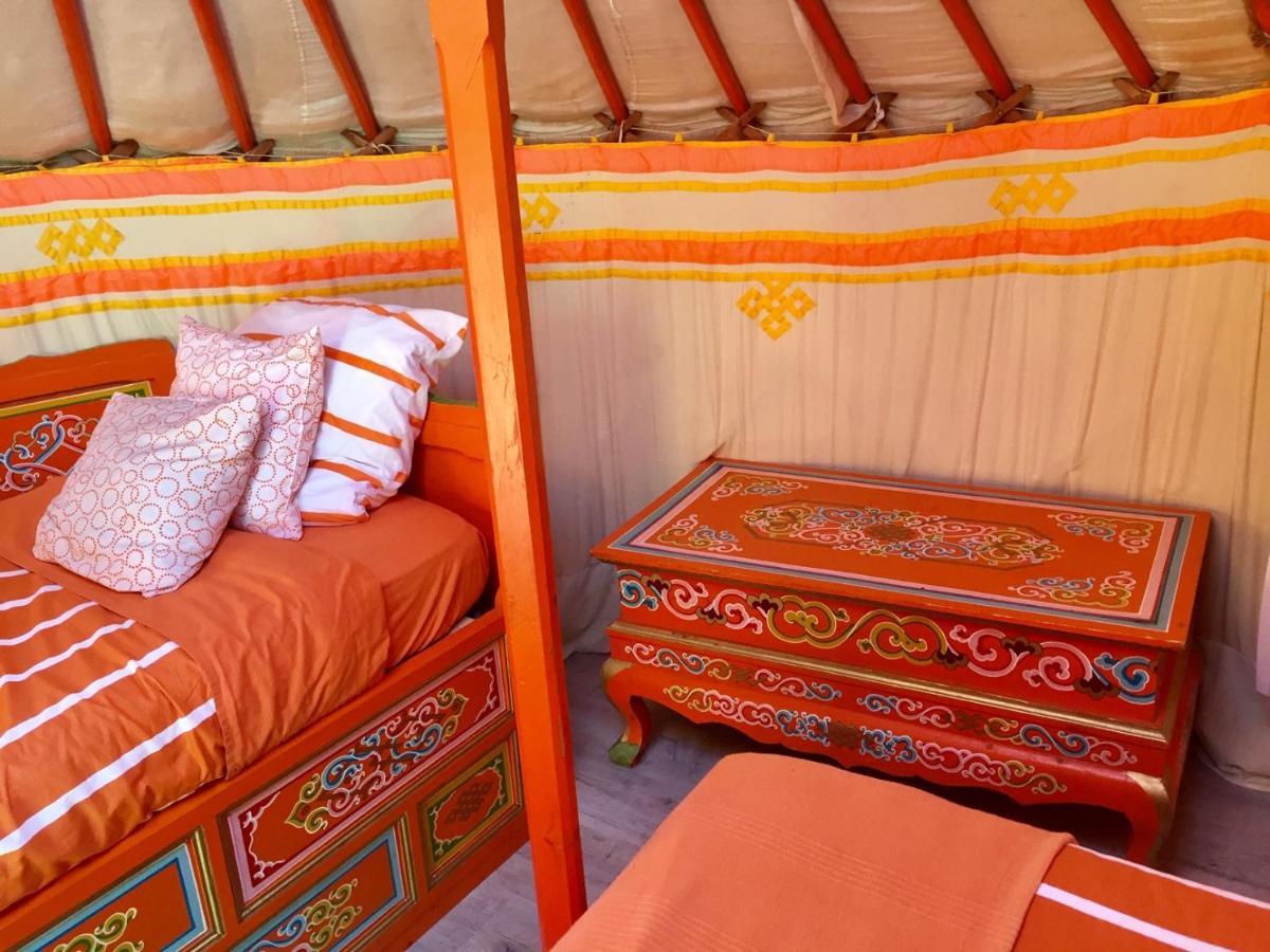 Yourte Mongole Huriel Exterior photo